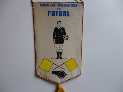 Fanion fotbal - Colegiul Judetean al Arbitrilor Prahova foto