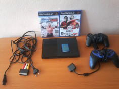 PlayStation 2 Slim Nemodat + 2 manete + 2 jocuri originale + Card de memorie Sony 8MB foto