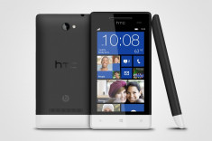 HTC Windows Phone 8S Black-White foto