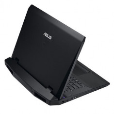 Asus G73JW foto