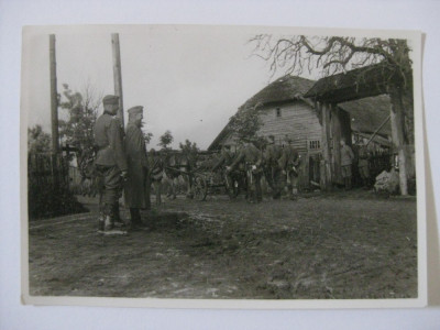 REDUCERE 15 LEI! UNICAT! FOTOGRAFIE ORIGINALA COLECTIE MILITARI WEHRMACHT,CU STAMPILA VULTURULUI NAZIST PE VERSO foto