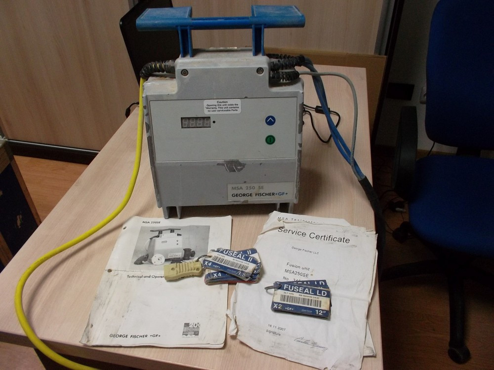 Vand aparat sudura (electrofuziune) GEORG FISCHER MSA 250 SE, defect |  arhiva Okazii.ro