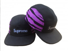 Sapca Strapback Supreme foto