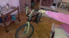 Vand bicicleta BMX foto