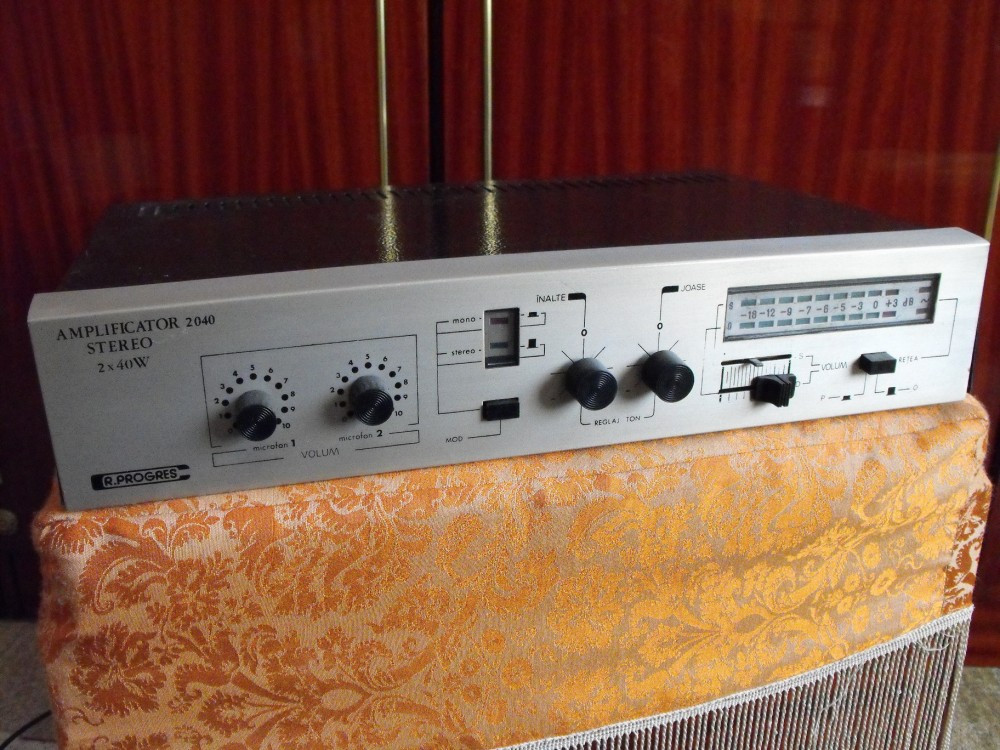 Statie / Amplificator 2040 stereo Radio Progres 2x40 romanesc | arhiva  Okazii.ro