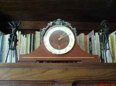 ceas mecanic plus 2 statuete bronz