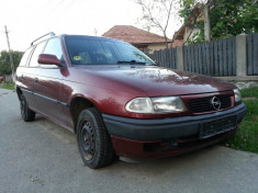 Dezmembrez Opel Astra F diesel. foto