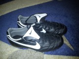 Ghete de fotbal nike