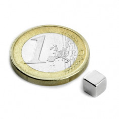 Magnet neodim tip cub, lungime 5 mm, putere 1,1 kg foto