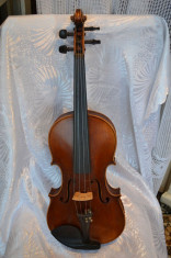Vioara model Stradivarius produs de Otto Vintage (exemplar fabricat pentru conservator) bine intretinuta si reconditionata de lutier experimentat foto