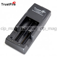 TR-001N - Incarcator multifunctional TrustFire inteligent li-ion 14500 / 16340 / 18650 etc. foto