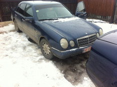 CAPOTA SPATE/portbagaj Mercedes W210 E200/E220/E270 1996-2001 foto