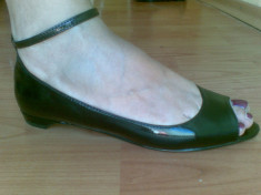 Sandale din piele firma Bata marimea 38,arata impecabil! foto