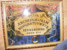 TABLA PENTRU SEDINTA DE SPIRITISM cu RAMA,MASA DE SPIRITISM, PLANSETA DE SPIRITISM OUIJA,SPIRIT SI PUTERE,VINTAGE foto