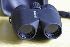Binoclu compact Visonary 10 x 30 foto