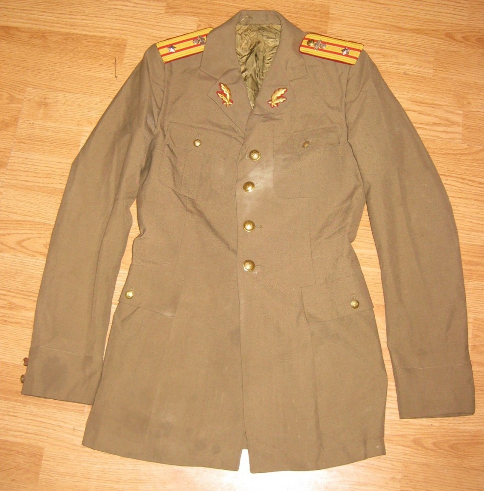 Uniforma militara veston si chipiu maior infanterie RSR tunica casca ...