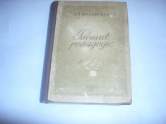 A.S.MACARENCO - POEMUL PEDAGOGIC foto