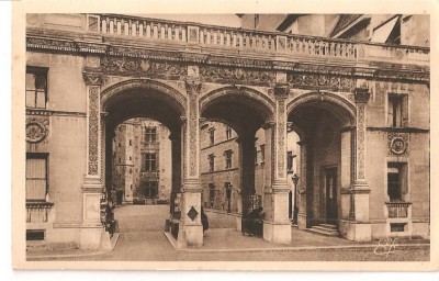 CPI (B2757) FRANTA. PAU, CASTELUL HENRI IV, INTRAREA PRINCIPALA, HELIOGRAVURE LABOUCHE PRERES, NECIRCULATA foto