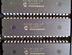 PIC18F458 -I/P, Microcontroler MICROCHIP, 8BIT FLASH MCU, CAN, DIP40, 40MHz, EEPROM:256B foto