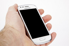 Samsung Galaxy S3 mini 830 ron negociabil foto
