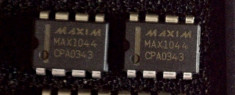 MAX1044CPA - Switched-Capacitor Voltage Converters foto