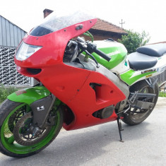 Dezmembrez Kawasaki ZX6R ninja 1997-2001