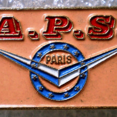 I.109 INSIGNA APS PARIS L26mm