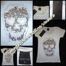 TRICOU ALB DAMA FIRMA BRAND PHILIPP PLEIN BLUZA MALETA ALBA MANECA SCURTA CAP DE MORT CRANIU SKULL PAIETE ARGINTII COLECTIE NOUA TRICOURI FEMEI foto