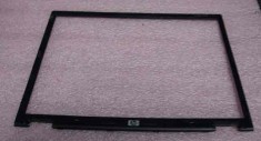 Rama display HP Compaq nx6120, nc6120 Series LCD Front Bezel p/n: 6070a0094101 foto