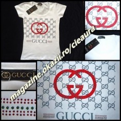 TRICOU ALB IMACULAT DAMA FIRMA BRAND GUCCI BLUZA MALETA ALBA MANECA SCURTA PIETRE CRISTALE SWAROVSKI ROSII VERZI COLECTIE NOUA TRICOURI FEMEI foto