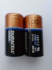 BATERII DURACELL 3V foto