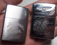 AuX: LOT Doua Brichete Din Metal Pe Benzina ZIPPO Noua Jim Beam Si STAR American Style foto