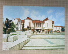 carte postala-tg.mures-piata teatrului national foto