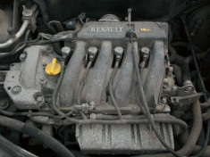 Motor pentru Renault Clio 1,4 16 V an 2001 foto