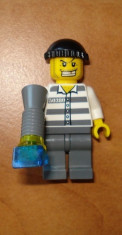 Figurina LEGO originala puscarias hot inchisoare city prison police lanterna foto