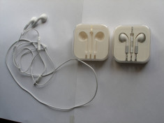 CASTI iPod APPLE HANDSFREE CU MICROFON CULOARE ALBA CU MUFA 3.5MM CU CONTROL VOLUM SI RASPUNS-INCHIS APELUL foto