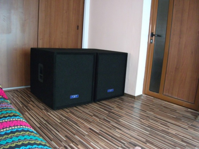 Vand Boxe (RCF,Mackie.QSC,FBT,Qube,Martin Audio,db,Dynacord) foto mare Vand Boxe (RCF,Mackie.QSC,FBT,Qube,Martin Audio,db,Dynacord) foto mare