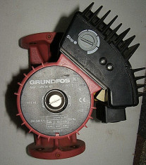 Pompa recirculare Grundfos UPE 50-60 220 Vac foto