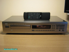 cd-player YAMAHA CDX-550E cu telecomanda originala foto