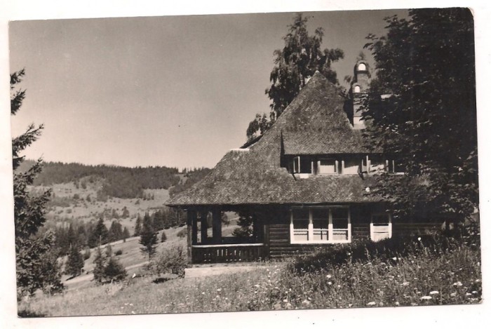 carte postala(ilustrata)-MASIVUL CEAHLAU-Cabana Durau