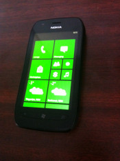Nokia 710 Lumia Negru 7.8 Windows Phone foto