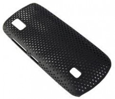 husa protectie mesh neagra Nokia Asha 300 silicon rigid antiradiatii + folie protectie ecran foto