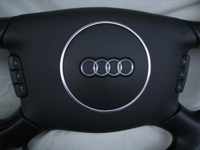 Volan Audi A4 A6 Din Piele Cu Airbag Si Comenzi Multifunctionale
