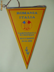 FANION ROMANIA-ITALIA,CAMPIONATUL EUROPEAN BUCURESTI 16.04.1983,STARE FOARTE BUNA foto