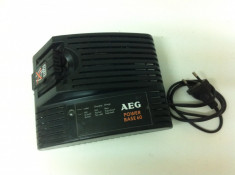 Incarcatr AEG Pwer Base 60 foto