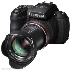 Aparat foto Fujifilm FinePix HS20 black foto