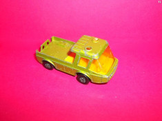 macheta din metal camioneta de la matchbox made in england din anul 1972 lesney products nr 74 toe joe superfast foto