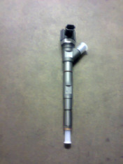 injector Bosch Common Rail nou sigilat cod 0445110279 ptr Hyunday si Kia foto