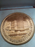 Medalie Semicentenarul intreprinderii mecanica fina Bucuresti 133 grame + cutie de prezentare 7 roni + taxele postale 10 roni = 150 roni