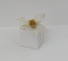 Kit 50 marturii nunta (cutie cub/ trandafir auriu) - lichidare stoc/ pret redus foto